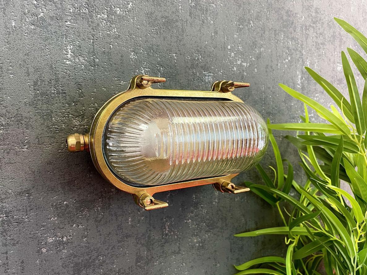 Small Standard Bulkhead Plain (Raw Brass)